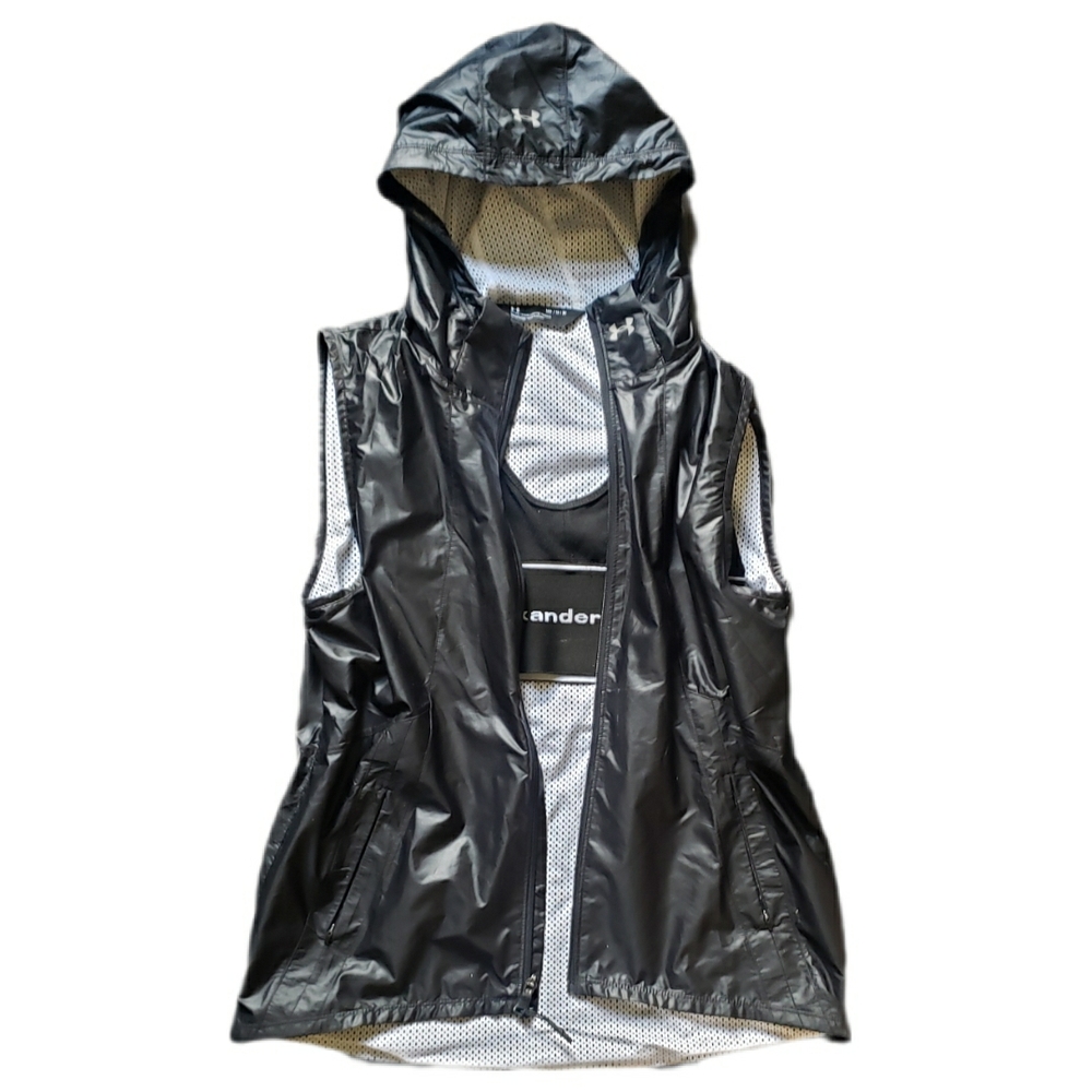 Under Armour Black Hooded Waterproof Vest w/ Mesh Lining - Training Gear Cycling